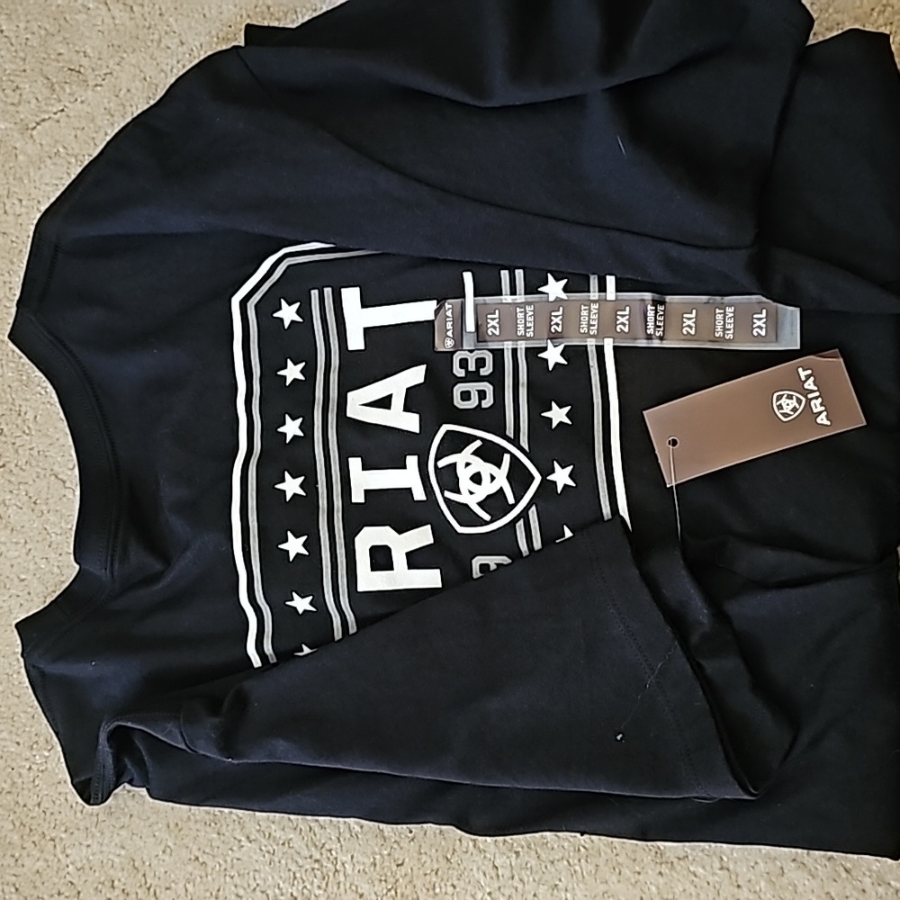 Ariat NWT T shirt